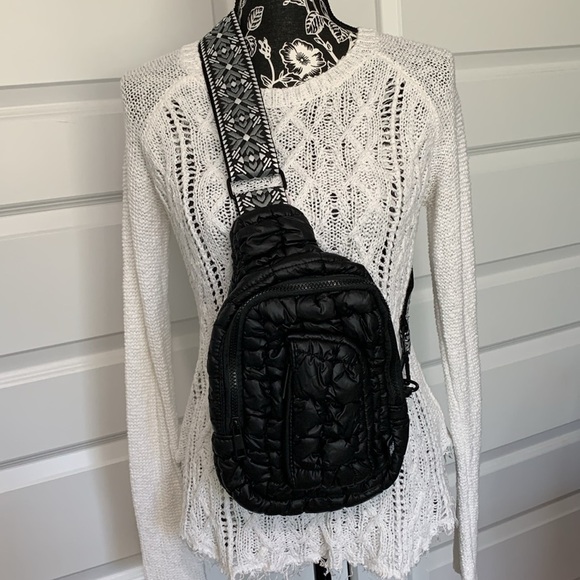 SIMPLY SOUTHERN Black Quilted Crossbody Bag - Picture 4 of 7